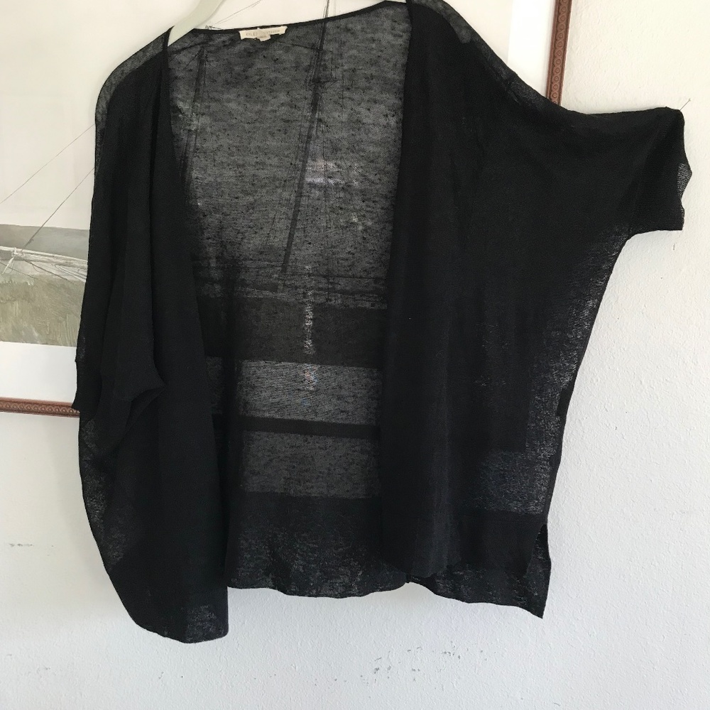 Black shawl w sleeved
